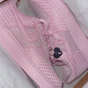 Nike Air Force 1 Hearts "Pink"
Women's Size 9.5